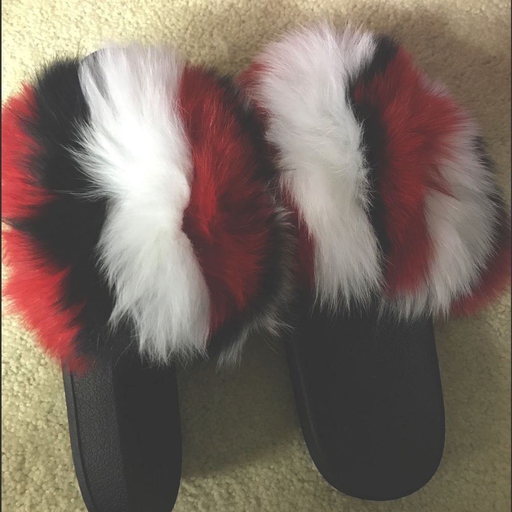 SOLD Unisex fashion slides